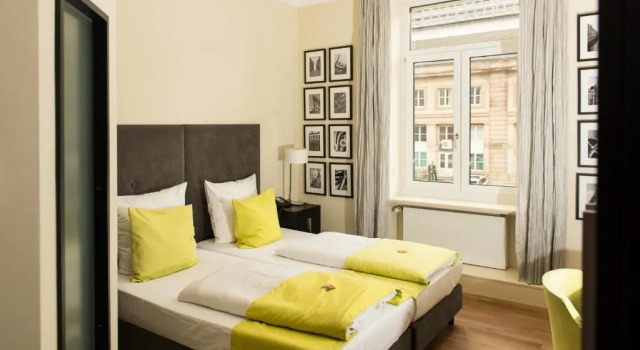 Двухместный номер Standard Hotel Hamburger Hof