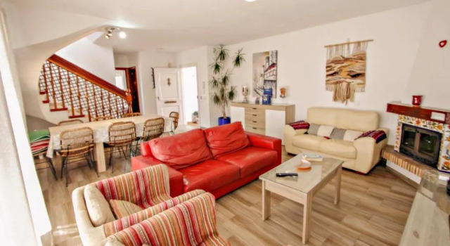 Коттедж Celia - oceanfront villa in Costa Blanca