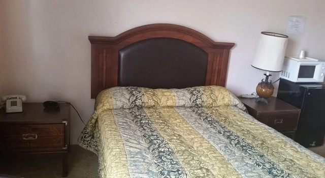 White Pine Motel, Buchen Sie Motel Motels in Ely, Motel