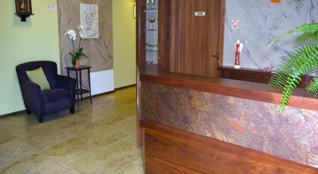 Отель Hotel i Restauracja Kochanów, Забронировать Отель Отели Kraków-Częstochowa Upland с завтраком, Завтраки
