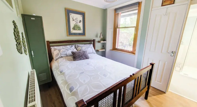 Snug 1 Bed Apartment, Varaa Huoneisto Edinburgh Edinburgh