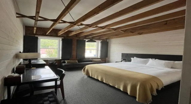 Eleven Revelstoke Lodge, Buchen Sie Hotel Revelstoke Revelstoke