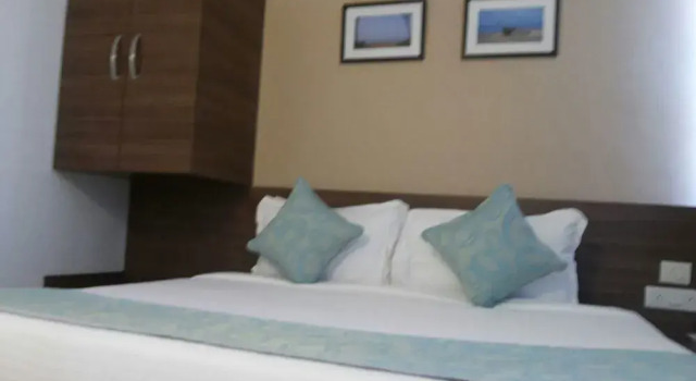 At Home B&B Miramar, Varaa Bed and Breakfast Panaji Pohjois-Goa