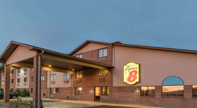 Super 8 by Wyndham Portsmouth, Buchen Sie Gasthaus Portsmouth Ohio
