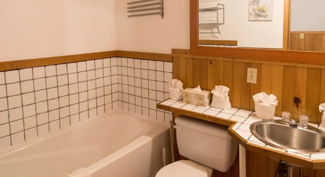 Коттедж Reef Point Cottages