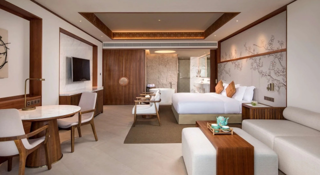 Двухместный номер Standard с балконом Angsana Zhuhai Phoenix Bay