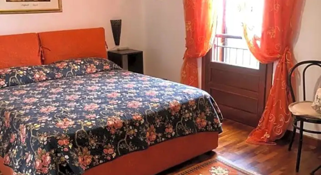 B&B Roomantic & Piscina Idromassaggio