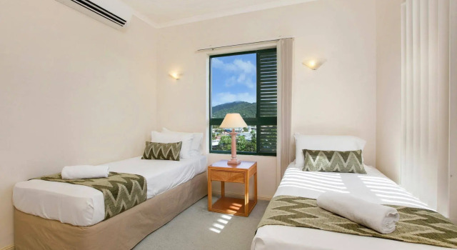Tropic Towers Apartments, Prenota Appartamento Hotel a Queensland con parcheggio, Parcheggio