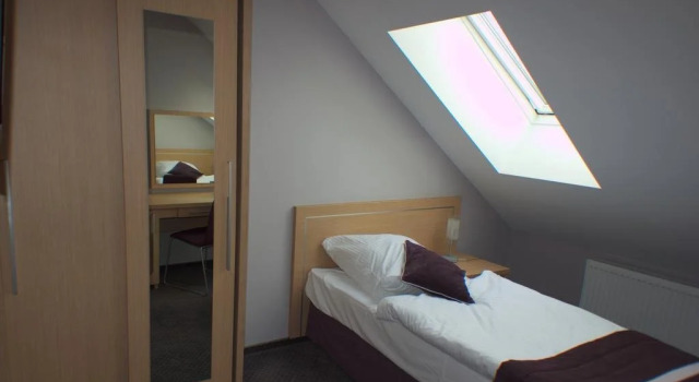 Hotel Pod Złotą Koroną, Réserver Hôtel Hôtels à Carolinensiel avec parking, Parking