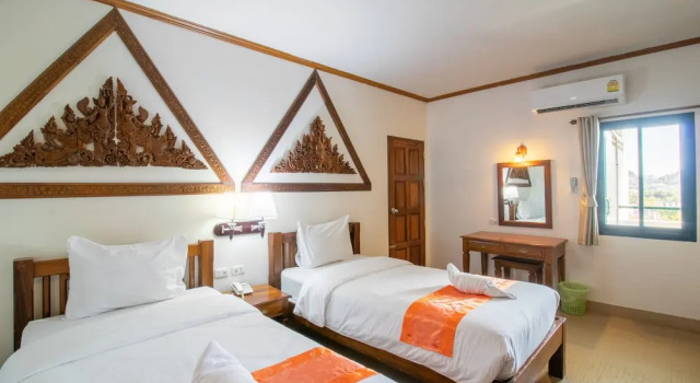 Двухместный номер Standard с балконом Onnicha Hotel