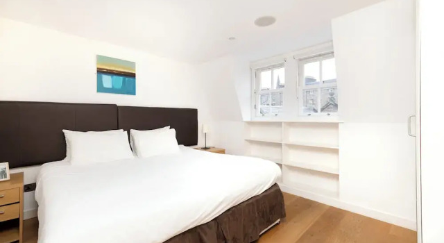 JOIVY Superb Flats in the Heart of Edinburgh, Забронировать Апартаменты/квартира Апартаменты Эдинбурга, рядом с Vietnam House Art Gallery, Апартаменты/квартира