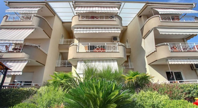 StayInn Bellevue Apartments