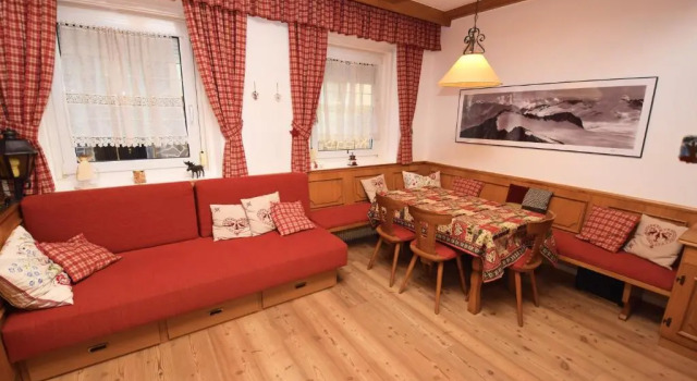 Aurturist S Candido Roulette, Забронировать Отель Отели в центре Сан-Кандидо, в центре, Парковка