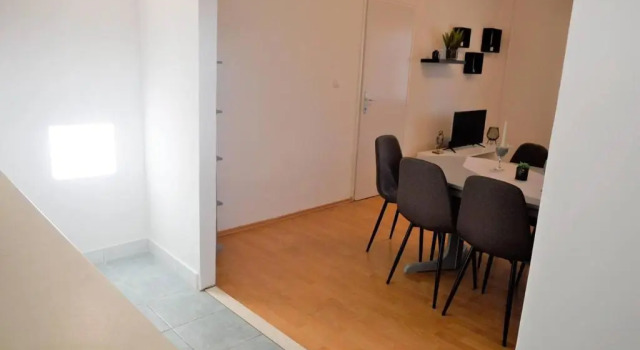 2-bed Apartment in Poljica Straight on Beach, Rezerwuj Apartament Hotele w Split-Dalmatia County z parkingiem, Parking