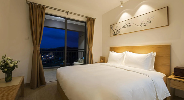 Люкс с видом на озеро LN Garden Hotel Foshan Guangdong