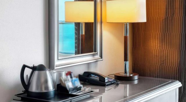 Двухместный номер Corner Sea View Hilton Alexandria Corniche Hotel