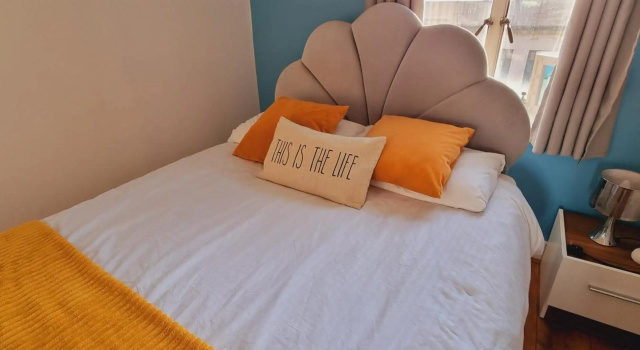 Modern and spacious Swansea centre apartment