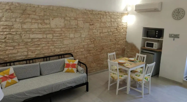 Shabbychic27, Забронировать Отель Санникандро-ди-Бари 