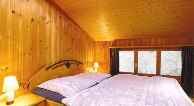 Chalet mit Saunabereich - CH 383.014, Prenota Chalet Hotel a Canton Vallese con parcheggio, Parcheggio