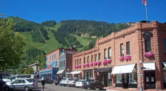 Downtown Aspen Vacation Rentals, Забронировать Апарт-отель Апарт-отели Аспен, рядом с Bell Mountain, Апарт-отель