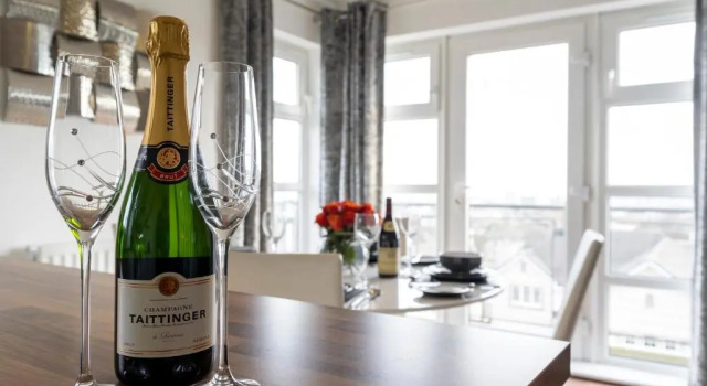 Апартаменты с 2 комнатами с балконом Parkhill Luxury Serviced Apartments - Hilton Campus