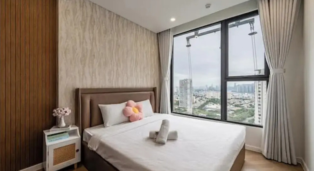 Parkland Riverside Luxury Vacation