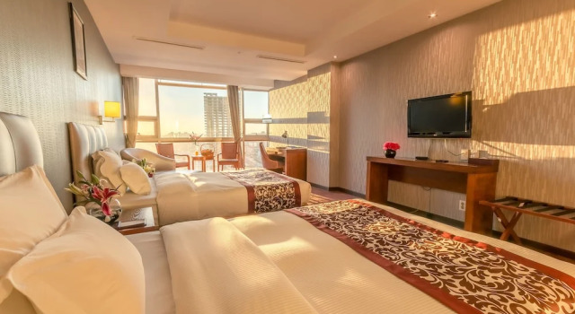 Трёхместный номер Deluxe The Blue Sky Hotel and Tower