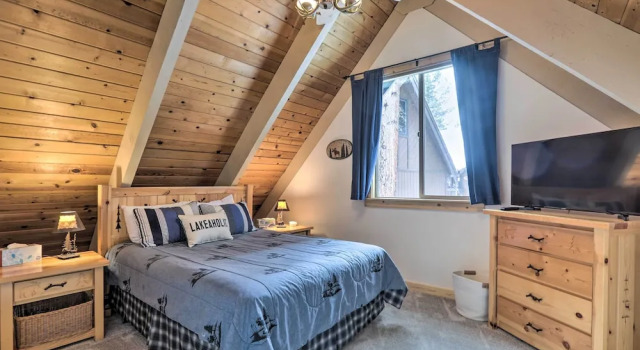 Lazy Bear Cabin, Забронировать Отель Отели Норт-Лейк-Тахо с парковкой, Парковка