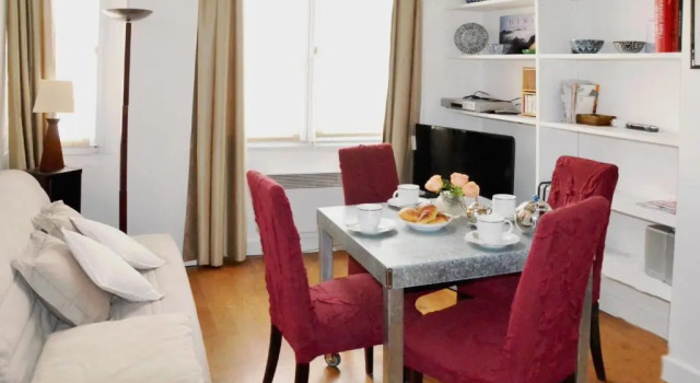 Latin Quarter - Saint Michel Unit 004, Забронировать Отель Париж Иль-де-Франс, рядом с Лувр — Риволи