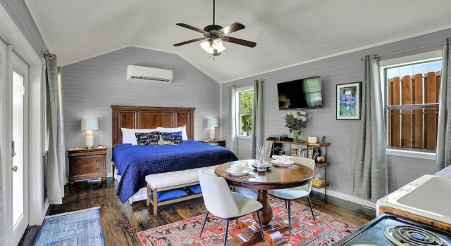 Luxurious & Intimate Cottage in Fred Wine Country!, Reserva ahora Casa o chalet Villas en Albert, Villa