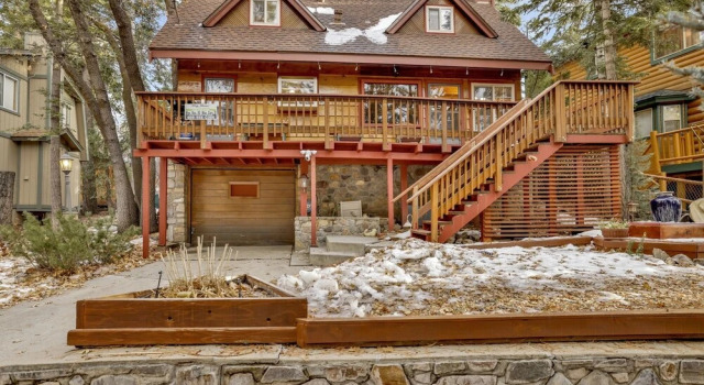 2245-plymouth Mountain Escape 3 Bedroom Home by Redawning