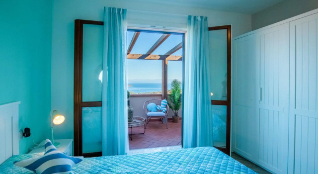 Pandora sea view 5 beds and amazing sea view terrace.-Pandora Sea View, Book Hotel Capoliveri Elba