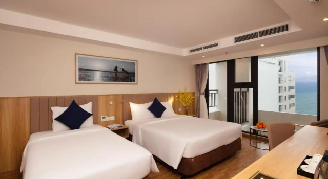 Трёхместный номер Executive VENTANA NHA TRANG HOTEL