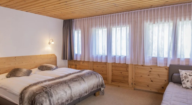 Двухместный семейный номер Standard с балконом Hôtel Alpina - Swiss Ski & Bike Lodge Grimentz