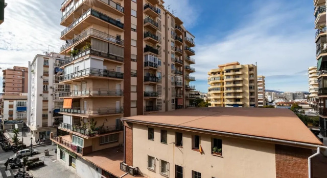 Fuengirola Centre - Modern 2BR Apartment -one Step to Everything