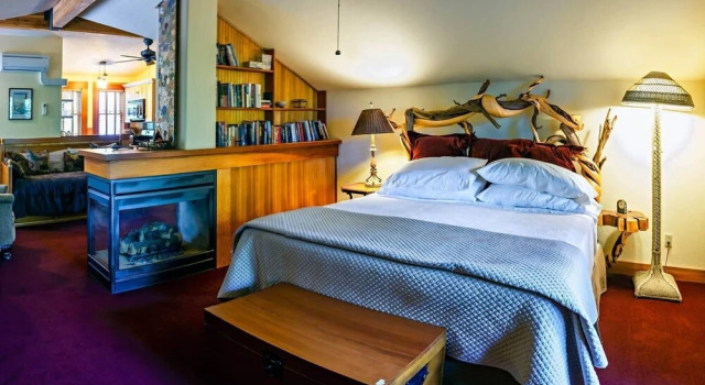 A Cowslip's Belle Inn