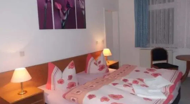 Pension "Parkhotel" Blankenhain, Reserva ahora Hotel Blankenhain Weimarer Land