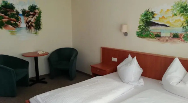 Hotel Zur Post, Varaa Hotelli Hotellit Baijeri pysäköinnillä, Pysäköinti