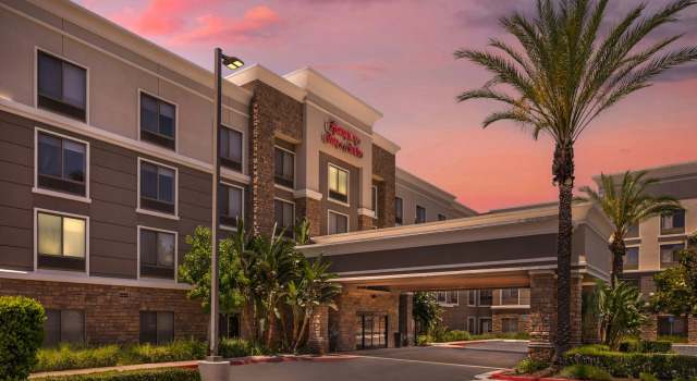 Hampton Inn and Suites Moreno Valley, Book Hotel Moreno Valley Californien