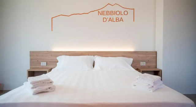 Vino e Turismo, Book Bed and Breakfast Cervasca Piedmont