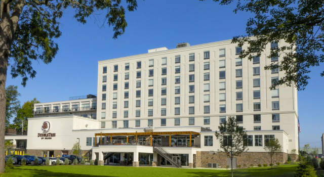DoubleTree by Hilton Hotel Niagara Falls New York