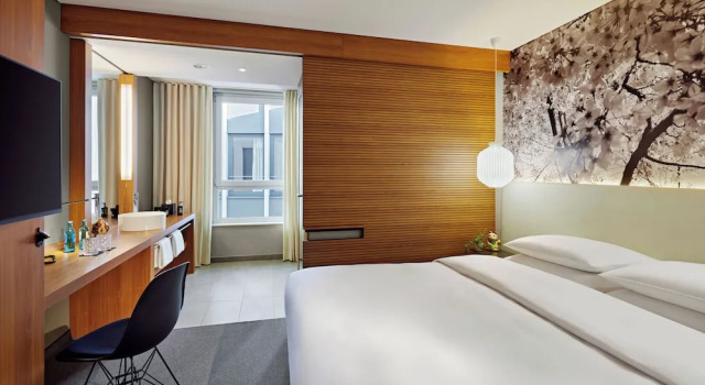 Двухместный номер Deluxe с видом на внутренний двор Me and All Hotel Dusseldorf, by Hyatt