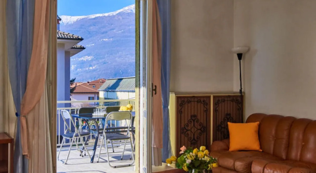 Holiday Home The Green House by Interhome, Book Hotel Hotels in Dervio with Parking, Parking