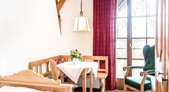 Одноместный номер Comfort с балконом Salzburg Hotel Holznerwirt