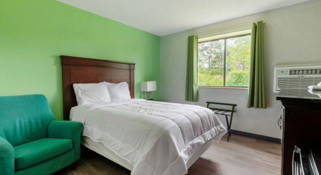 Super Inn by OYO Lansing MI, Book Hotel Hoteller i Lansing med pool, Swimmingpool
