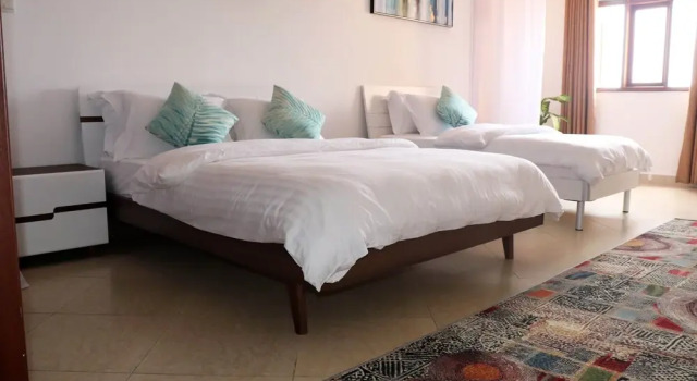 Ocean View Apartments, Varaa Huoneisto Hotellit Coast Region uima-altaalla, Uima-allas
