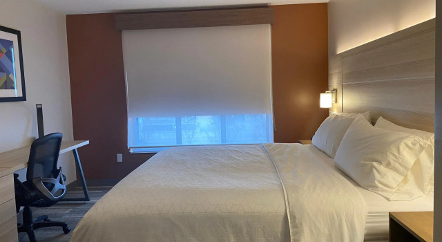 Номер Standard Holiday Inn Express Hotel & Suites Logansport by IHG