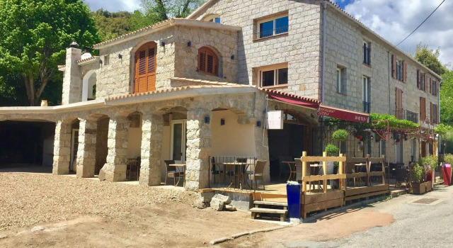 Auberge U n'Antru Versu, Varaa Hostelli  