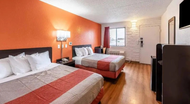 Четырёхместный семейный номер Standard Motel 6 Eloy Arizona Casa Grande