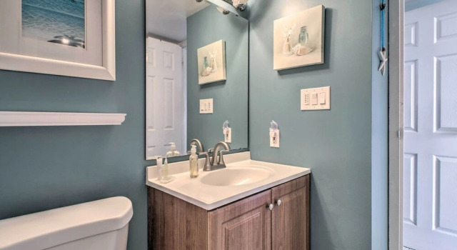 Steps to Sand: Condo Near Ocean City Boardwalk, Забронировать Апартаменты/квартира Апартаменты Оушен-Сити, рядом с Торговый центр Ocean Plaza, Апартаменты/квартира